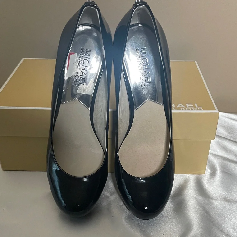 Michael Kors Shiny Black Platform Heels - Picture 2 of 4